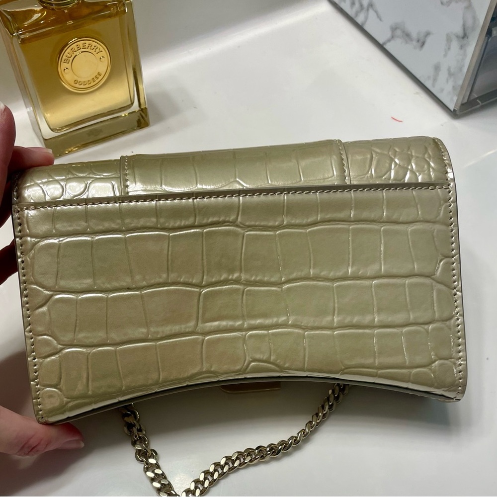 Balenciaga Gold Crush XS Chain Bag - Picture 6 of 15